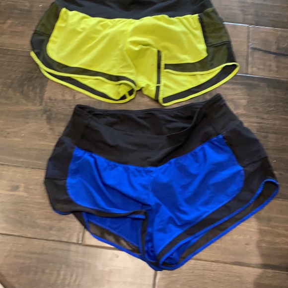 hotty hot lulu lemon shorts - Picture 2 of 7